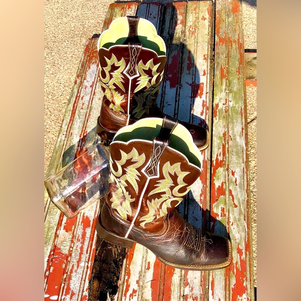 🪺Ariat Leather Tombstone Embroidered Western Boots - Picture 8 of 16